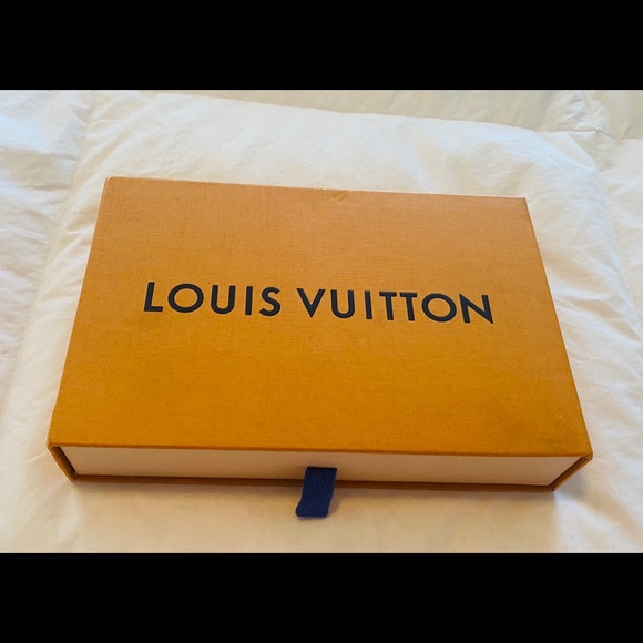 Louis Vuitton Damier Azur Canvas Wallet - Picture 2 of 7